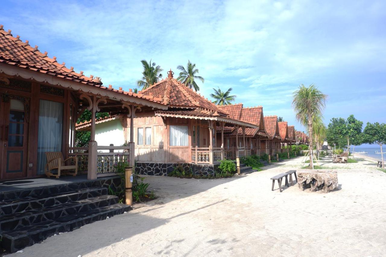 Blue Harbor Beachfront & Resto Hotel