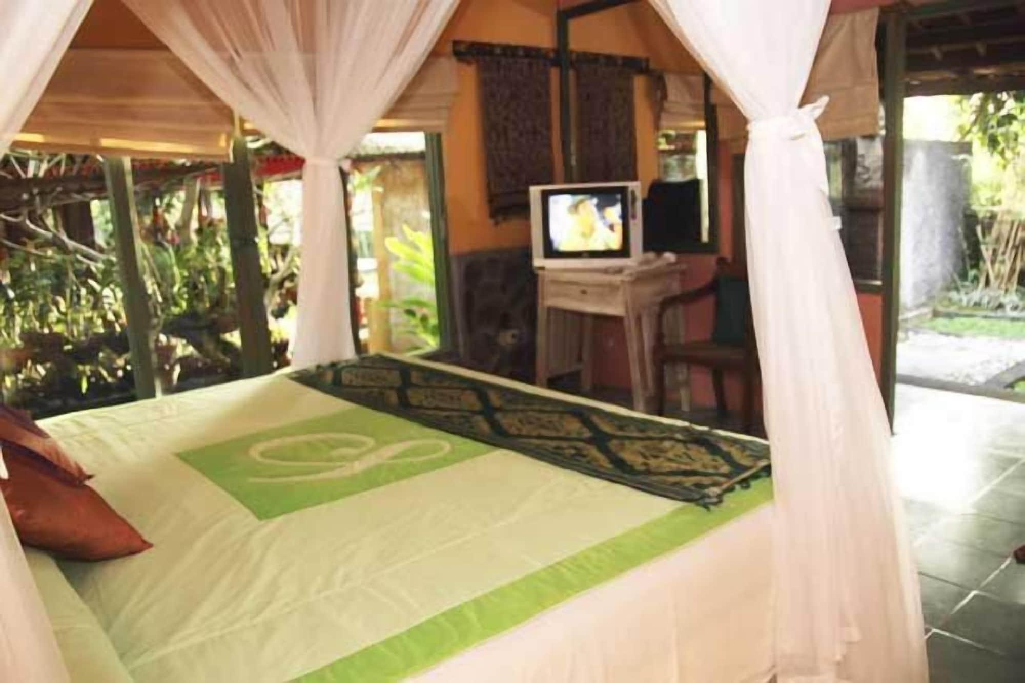 Resor Puri Taman Sari 3*