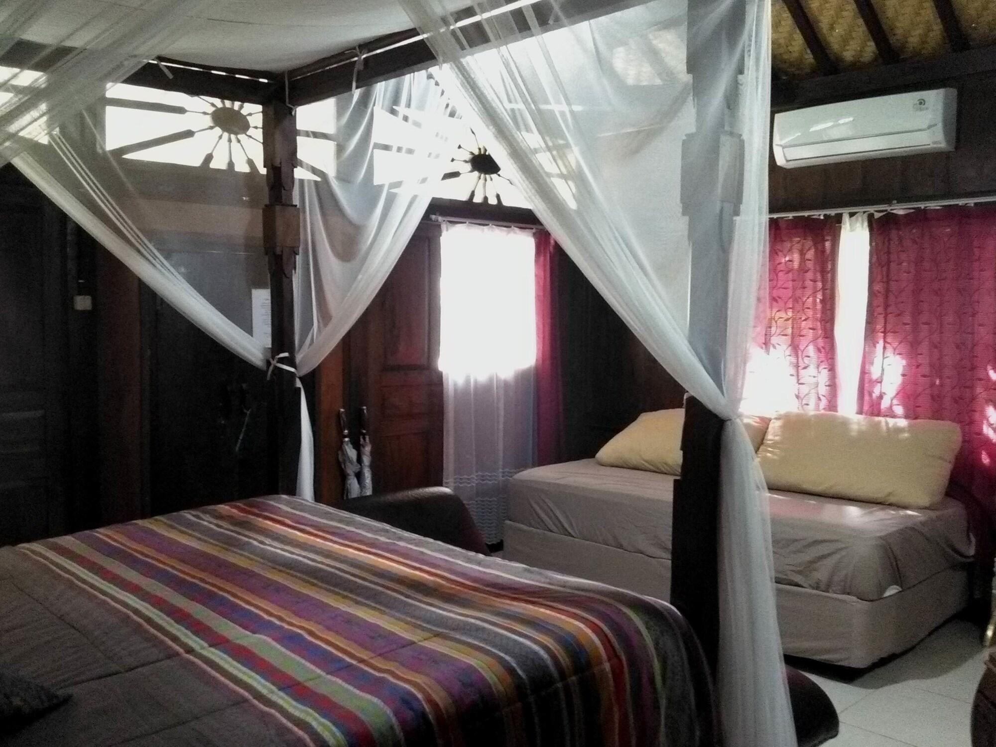 Gazebo Beach Sanur (Bali)