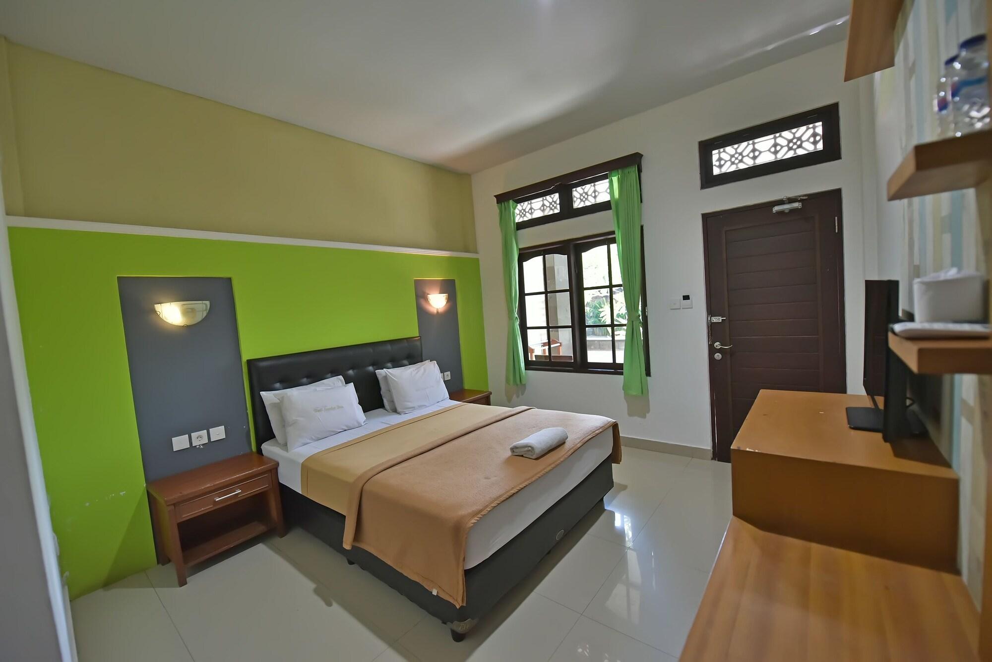 Hotel Sandat Kuta 3*
