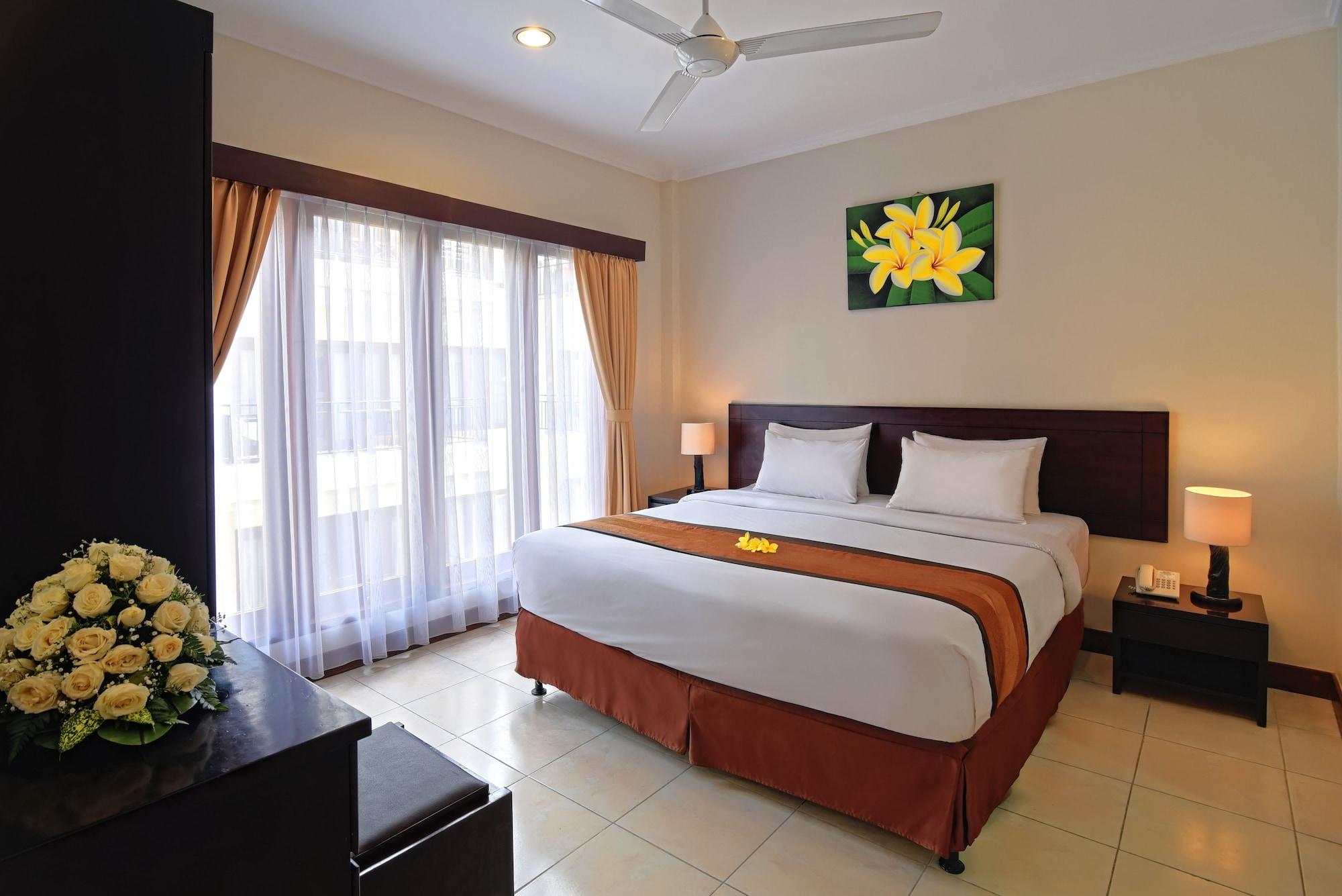 Kuta Town House Aparthotel 4*