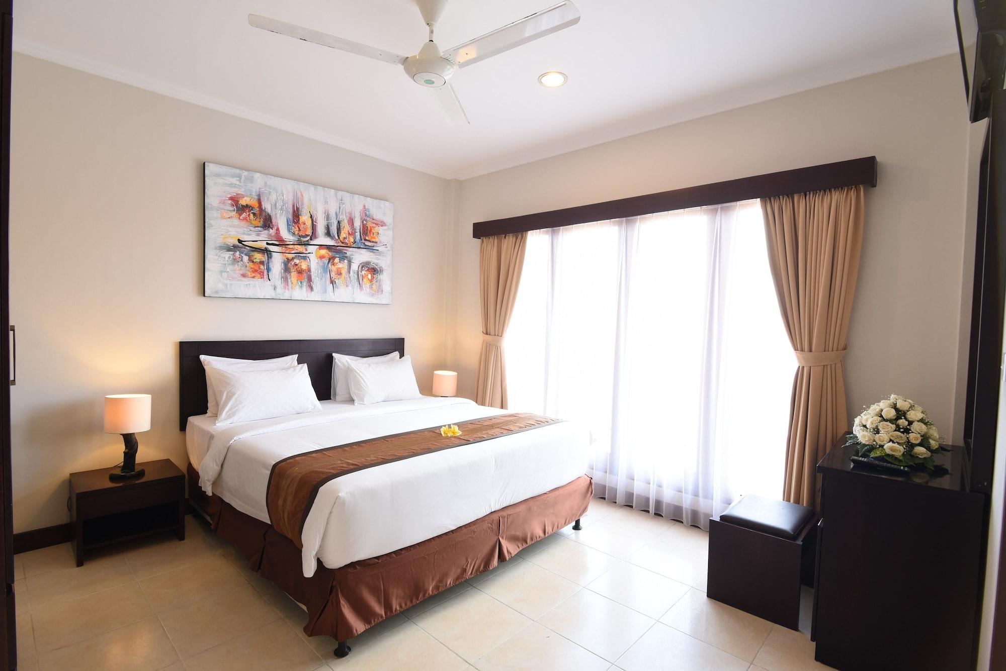 Aparthotel Kuta Town House 4*