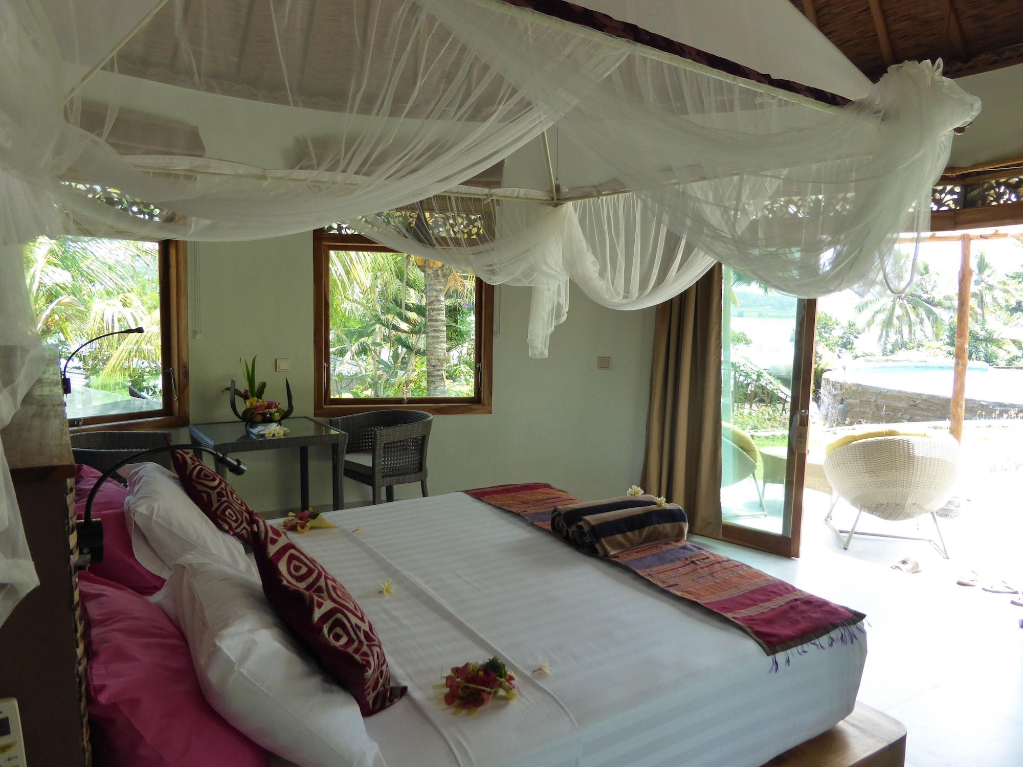 Puri Dajuma Eco-resort & 4* Pulukan