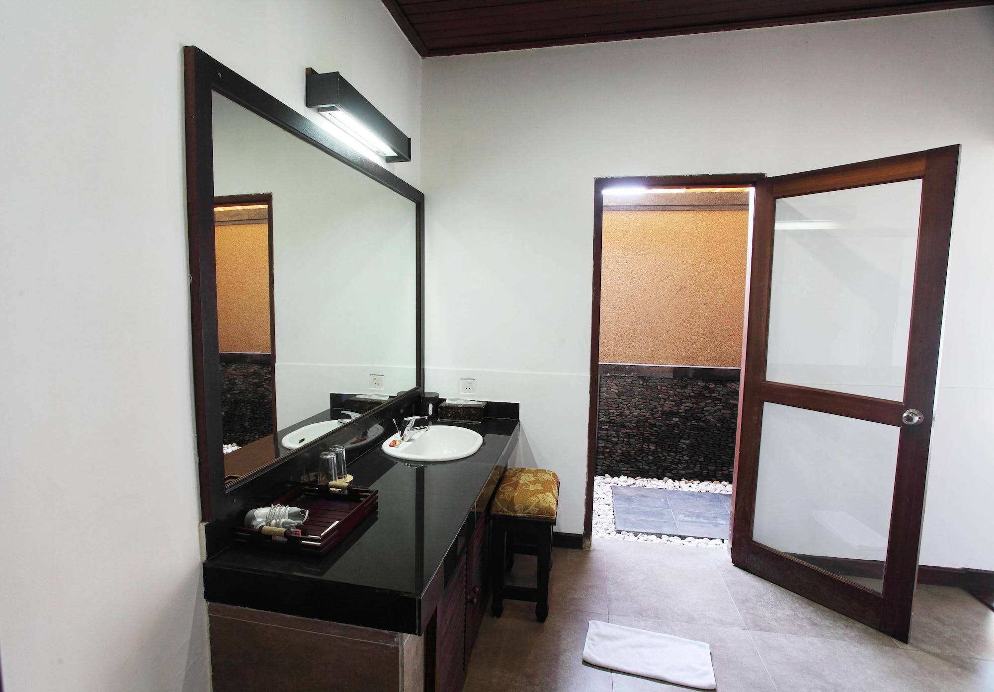 Resort Adi Assri And