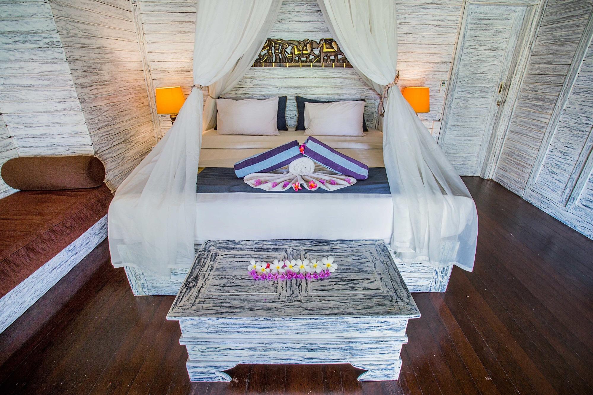 Bay Shore Huts Resort 4*