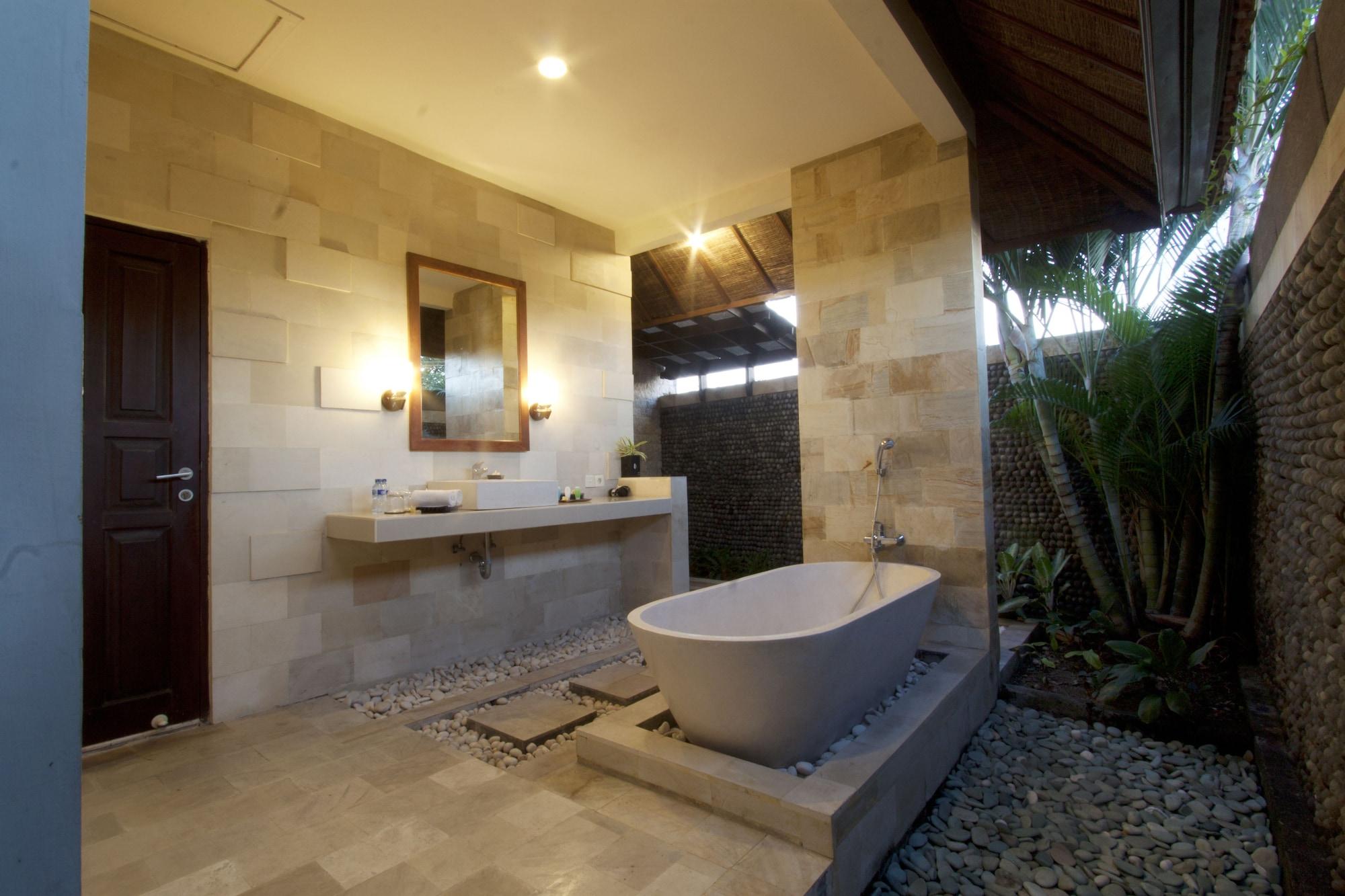 Resor Bali Nyuh Gading Luxury & 3*