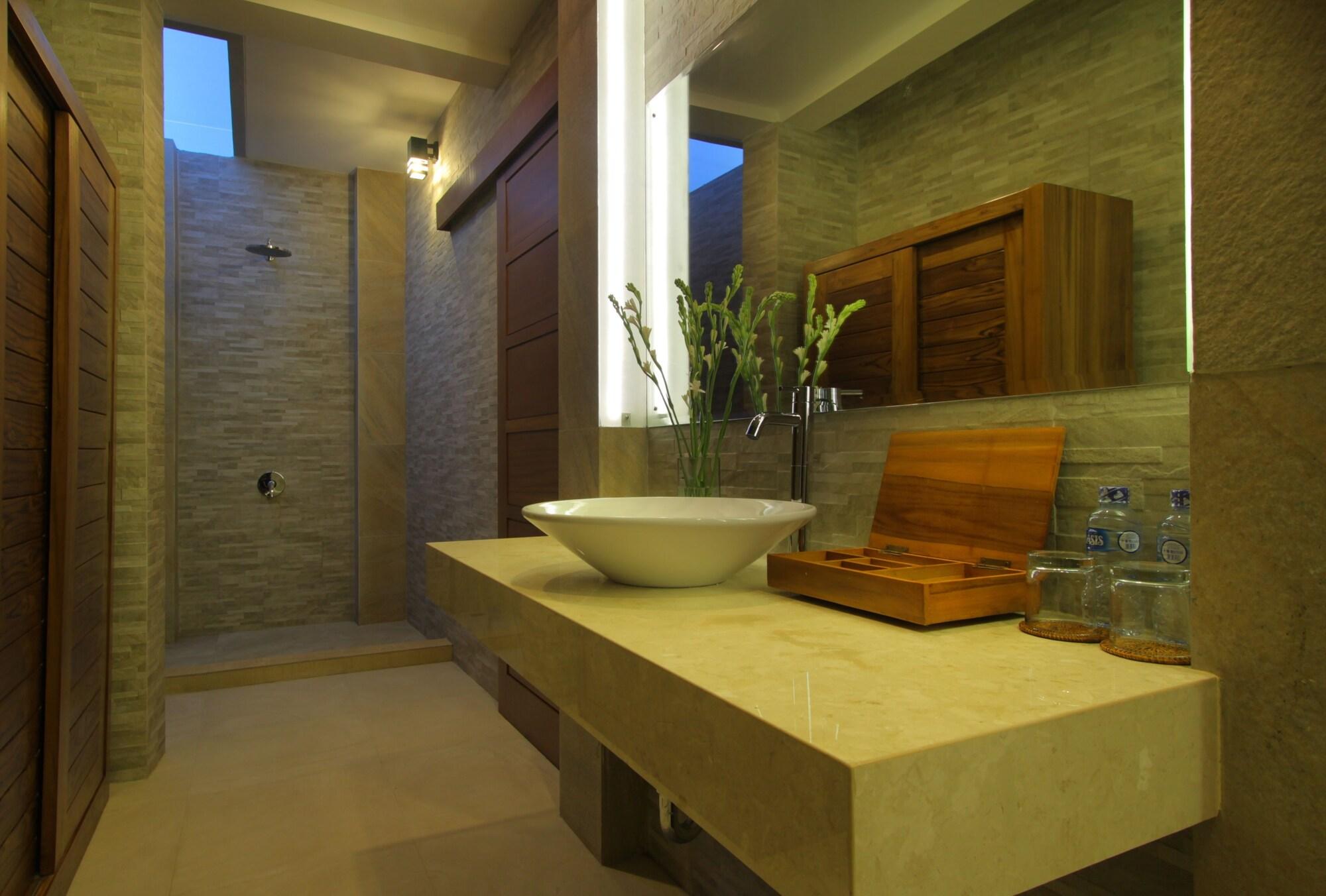 Bali Nyuh Gading Luxury & 3*