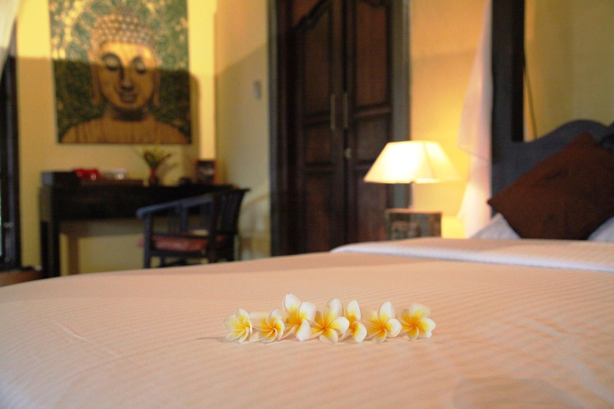 Puri Mangga Sea View And 4* Lovina (Bali)