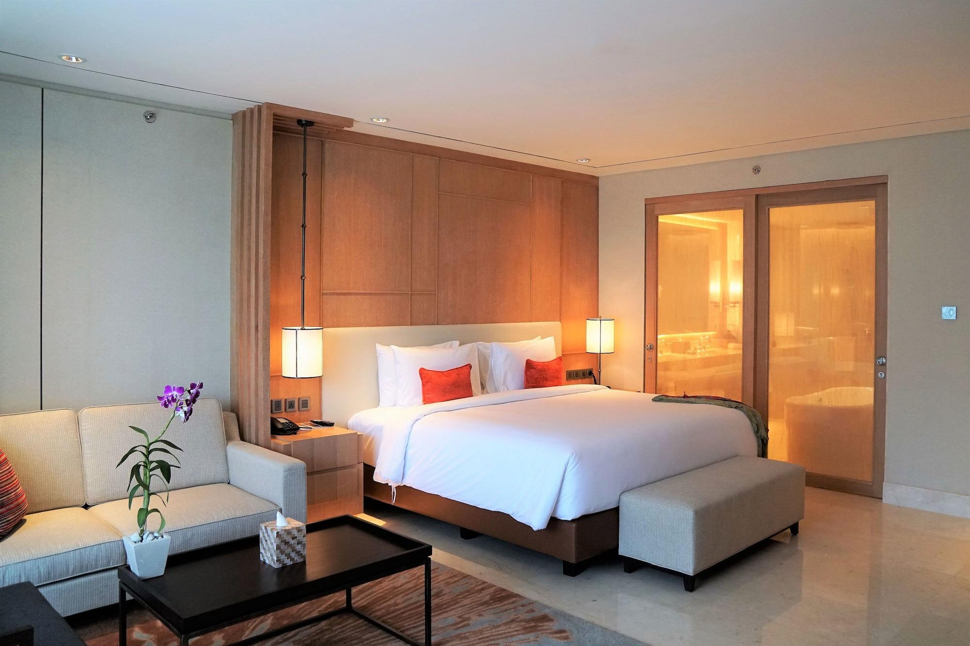 Hotel Aryaduta Bali 5*