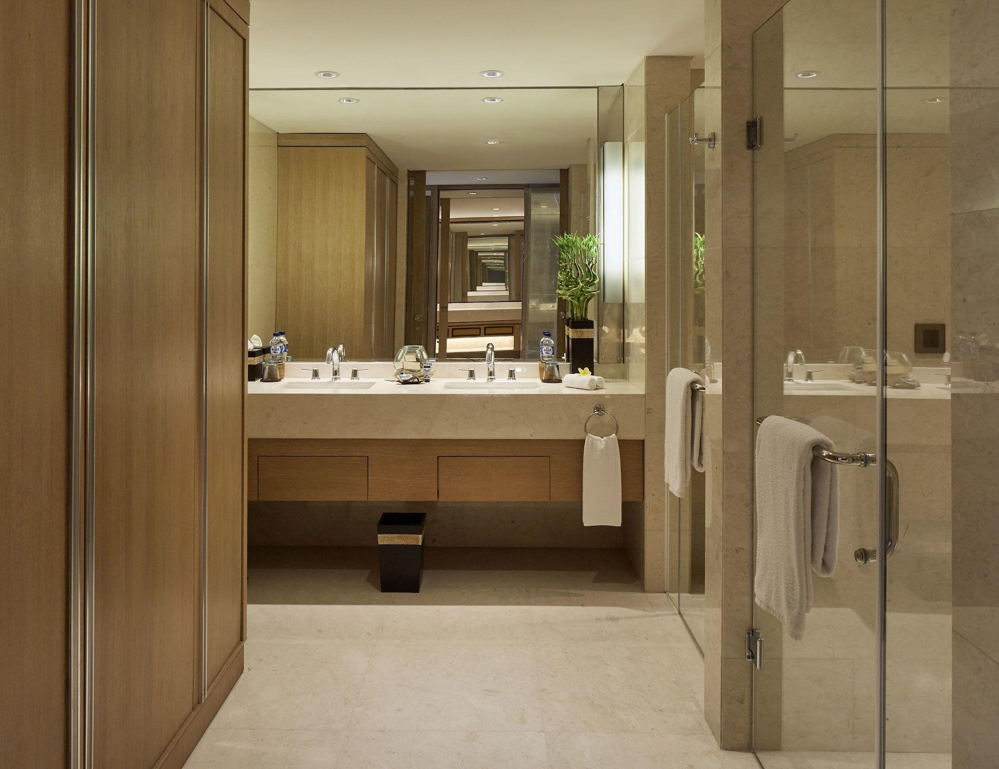 Aryaduta Bali 5* Kuta (Bali)