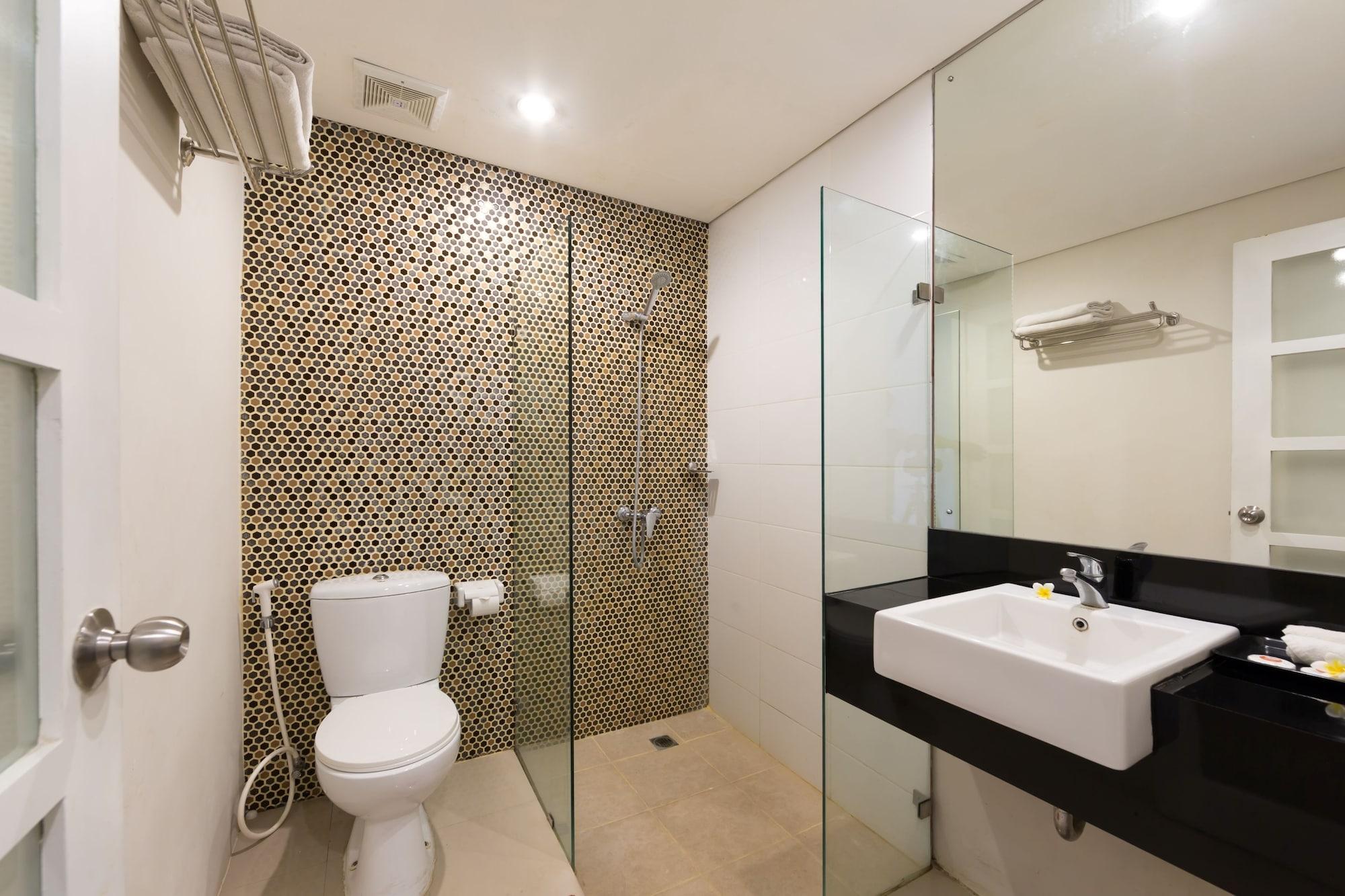 Hotel The Rinaya By Ecommerceloka 3*