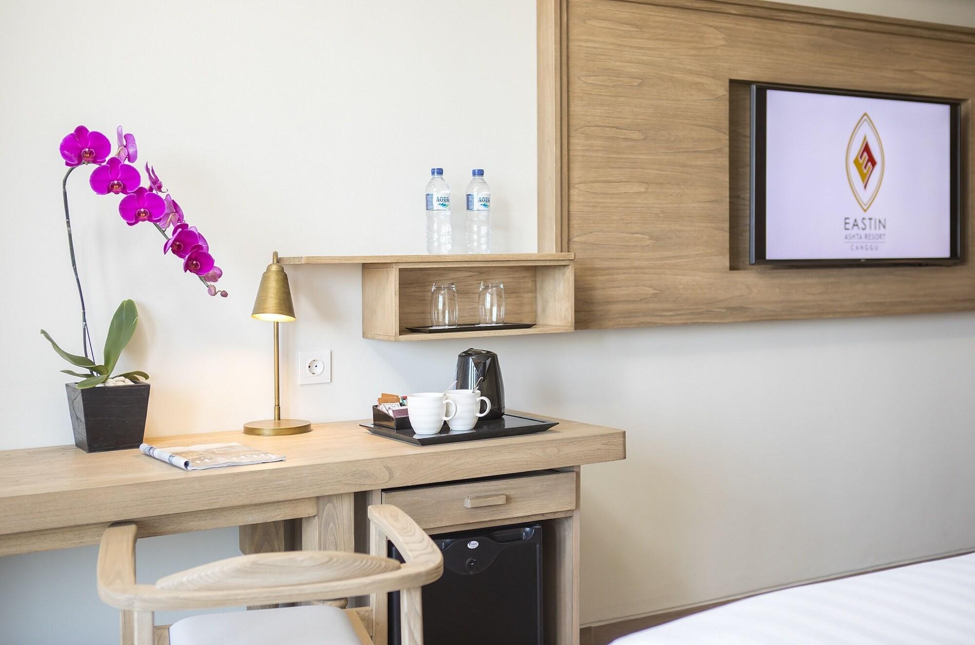 Hotel Eastin Ashta 4*