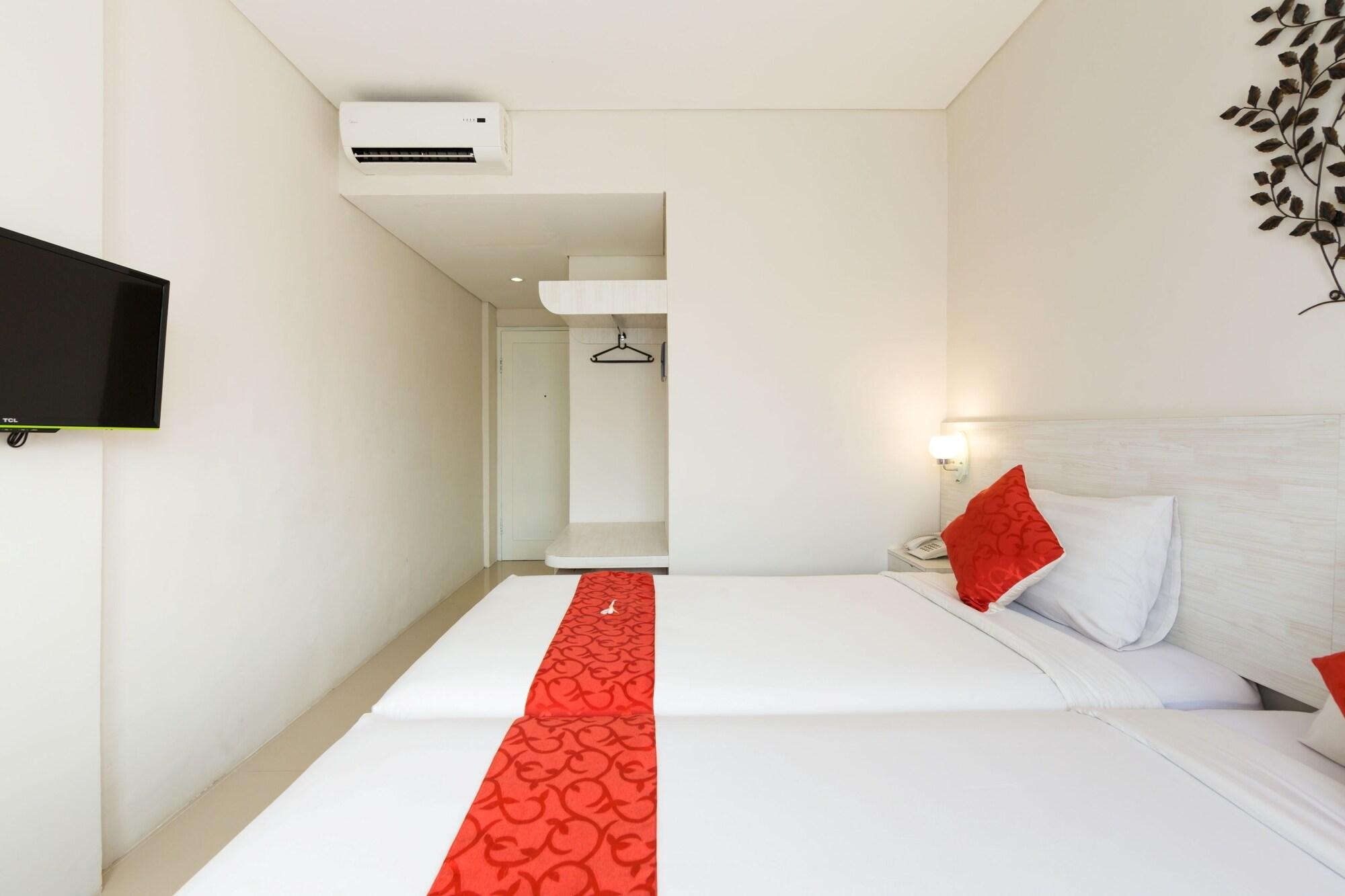 The Rinaya By Ecommerceloka Hotel