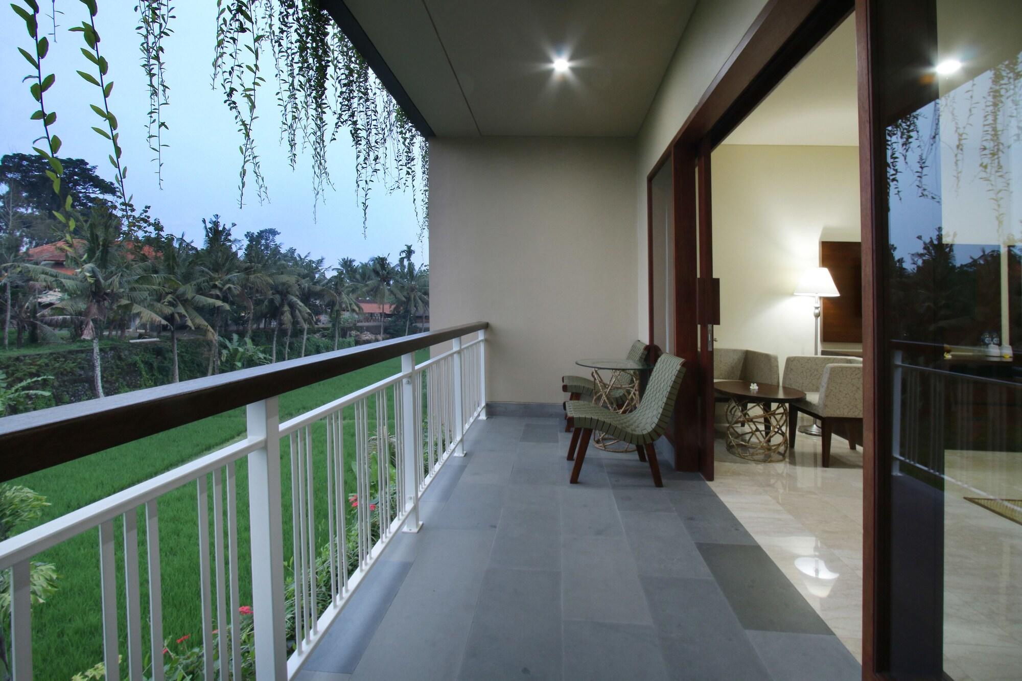 Guest house Byasa 3*