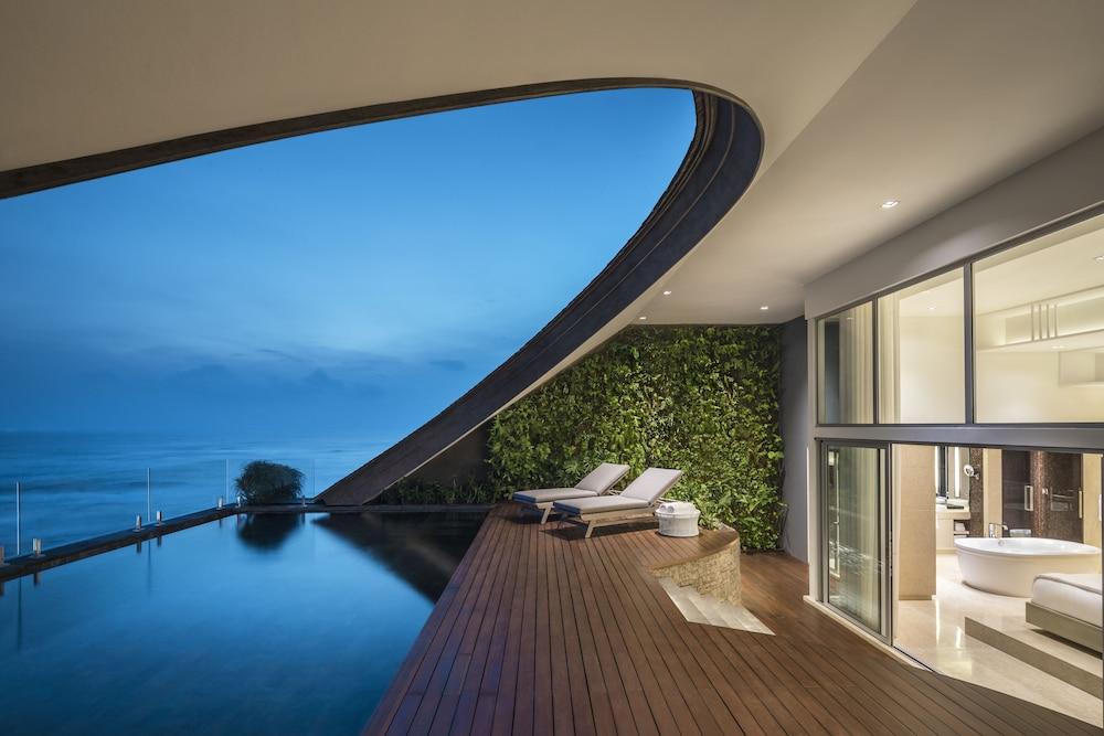 Uma Resort 5*