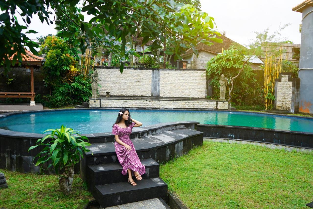 Guest house Abangan 2*
