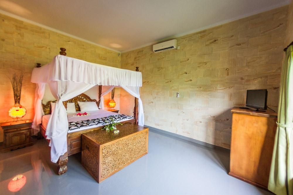 Harmony And Holiday park Amed (Bali)