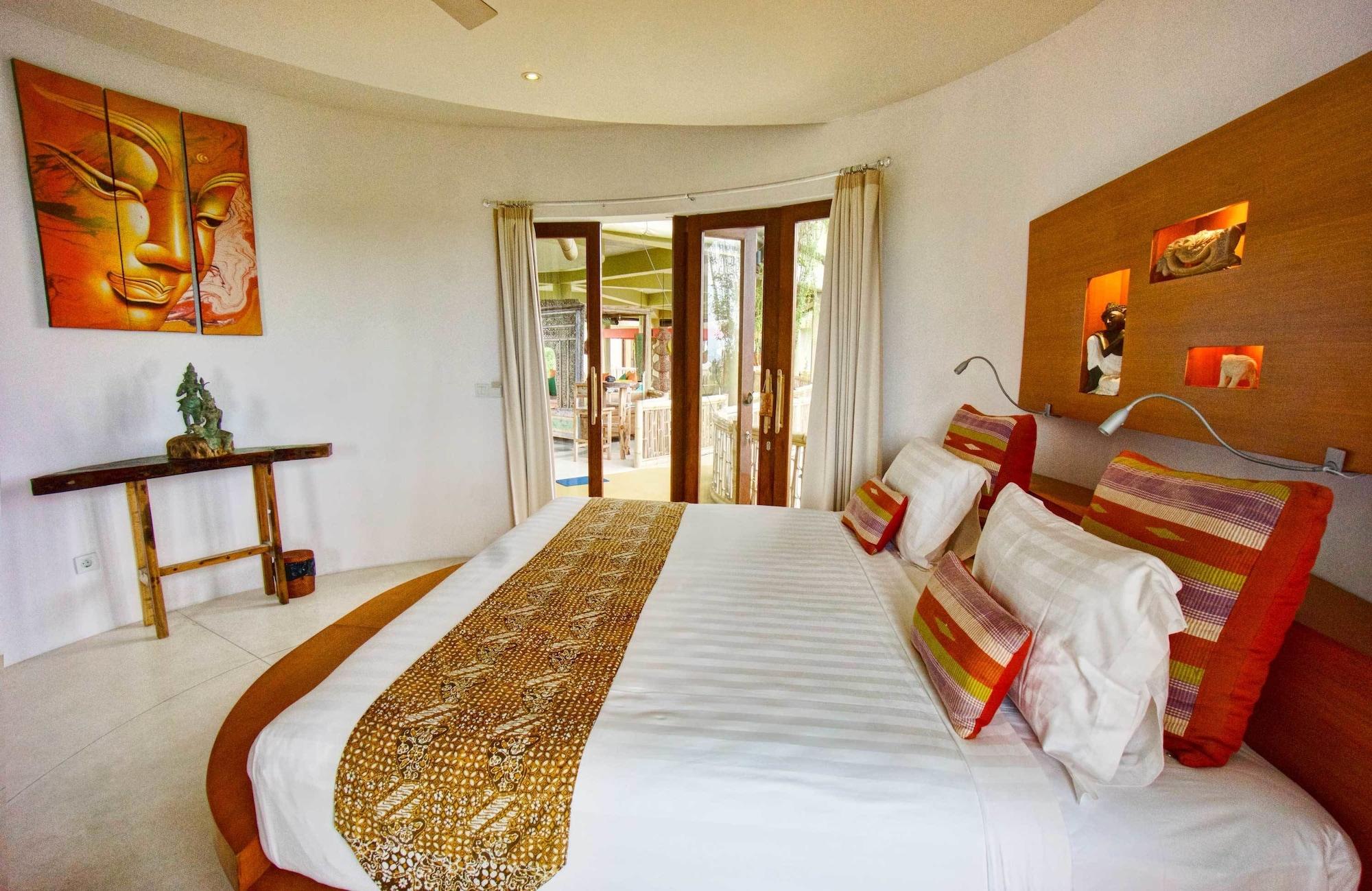 Floating Leaf Eco-luxury Retreat Sukawati (Bali)