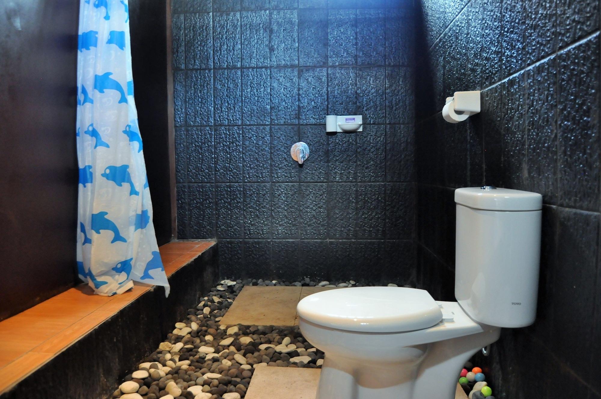 Bataran Garden Guest house 4*
