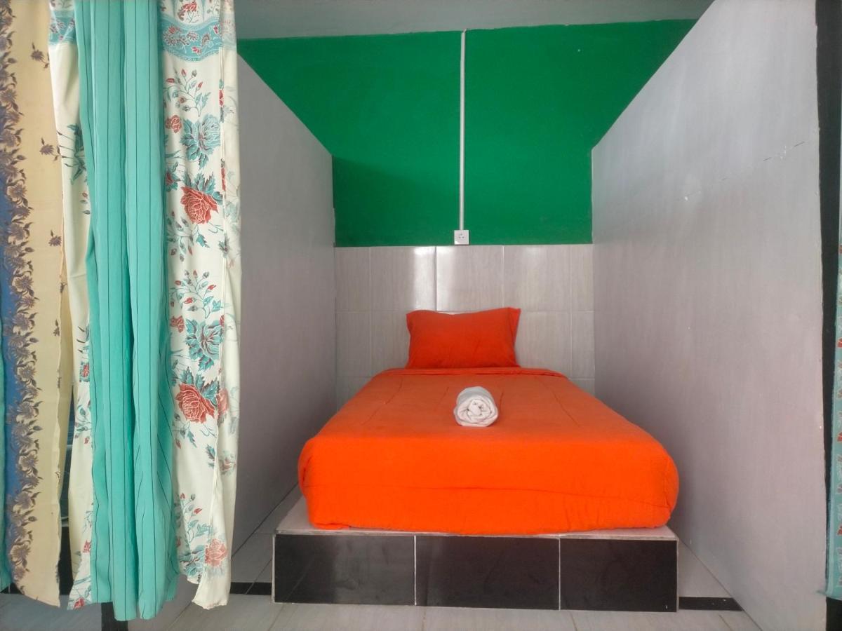 Inn Dragonfly And