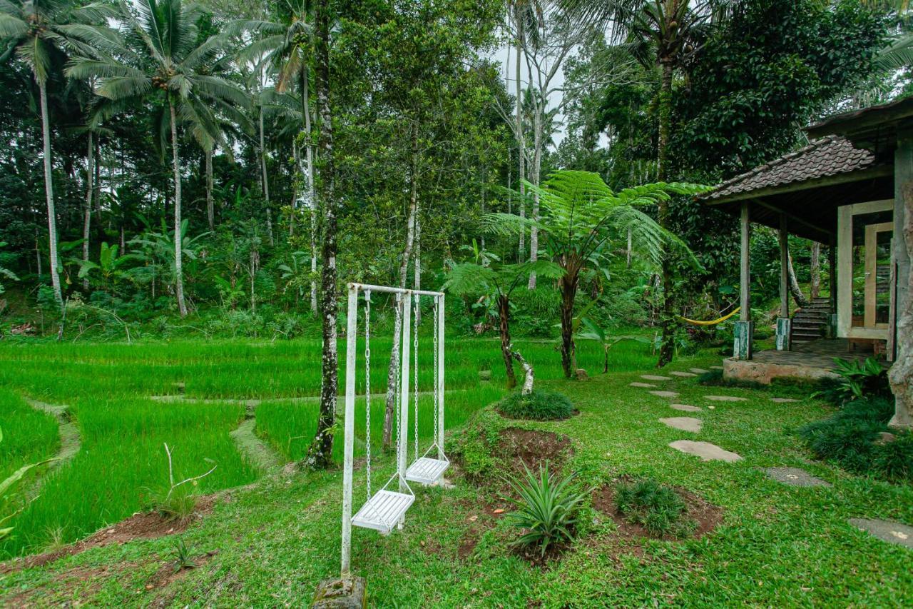 Tepi Sawah Lodge&retreat Taman liburan 2*