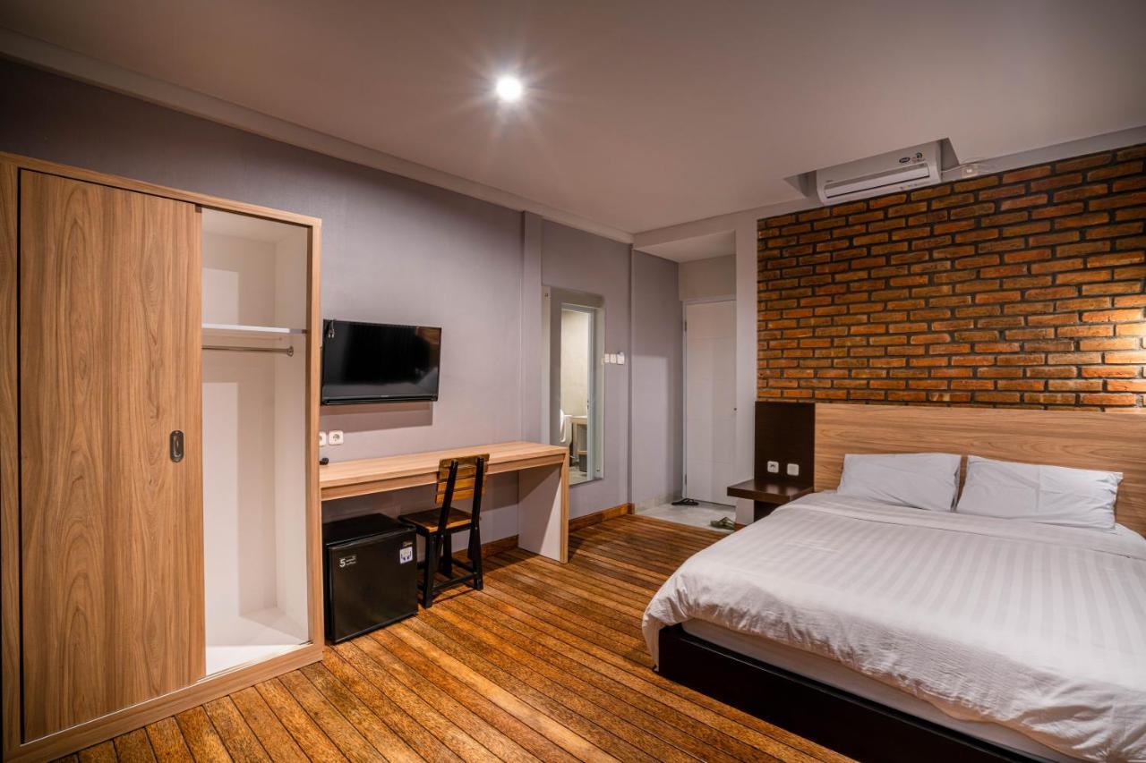 Hostel Lushy