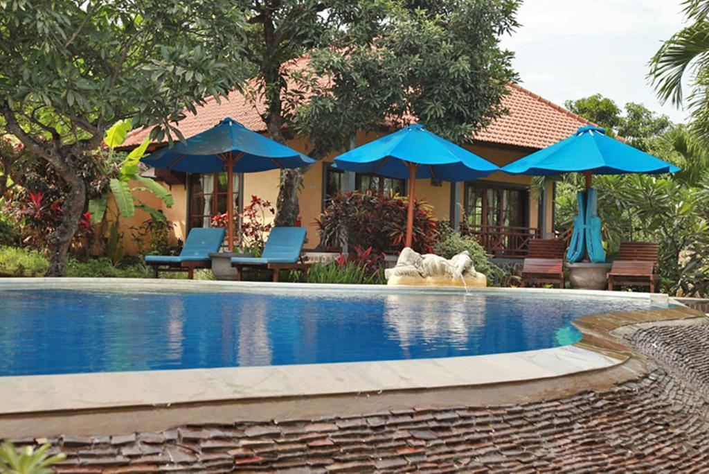 Puri Mangga Sea View And Resort 4*