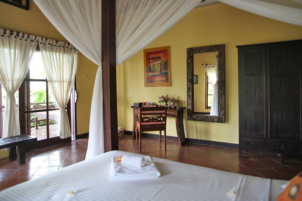 Resort Puri Mangga Sea View And 4*