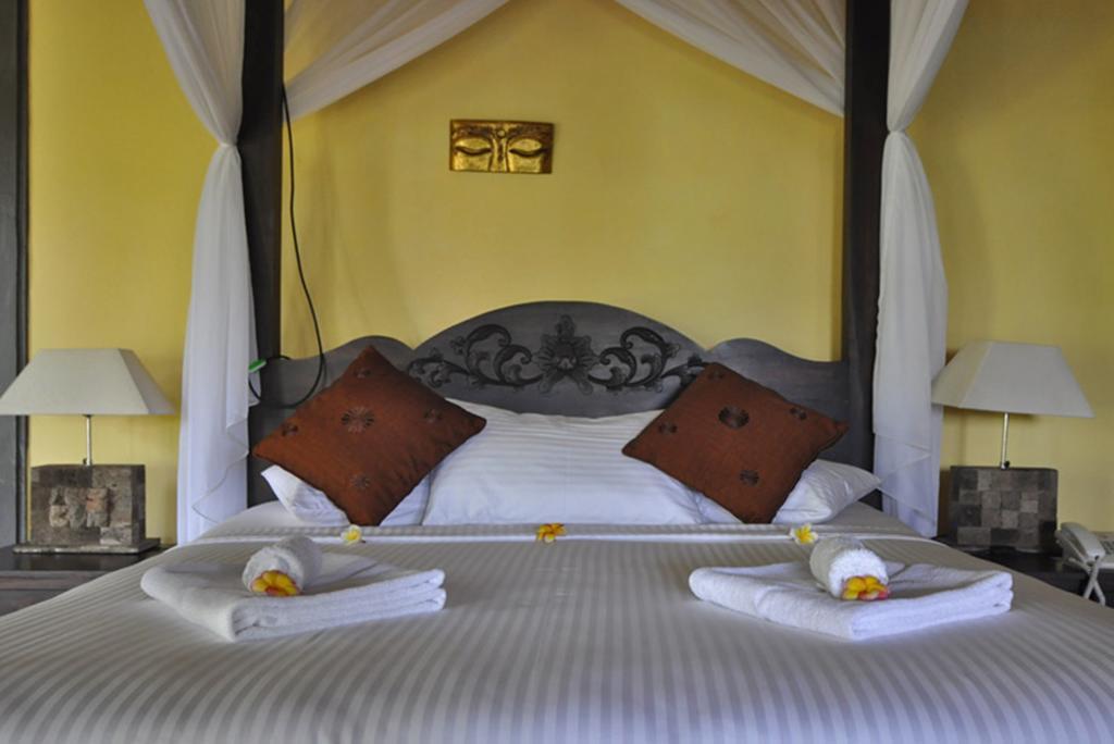 Puri Mangga Sea View And Resort 4*