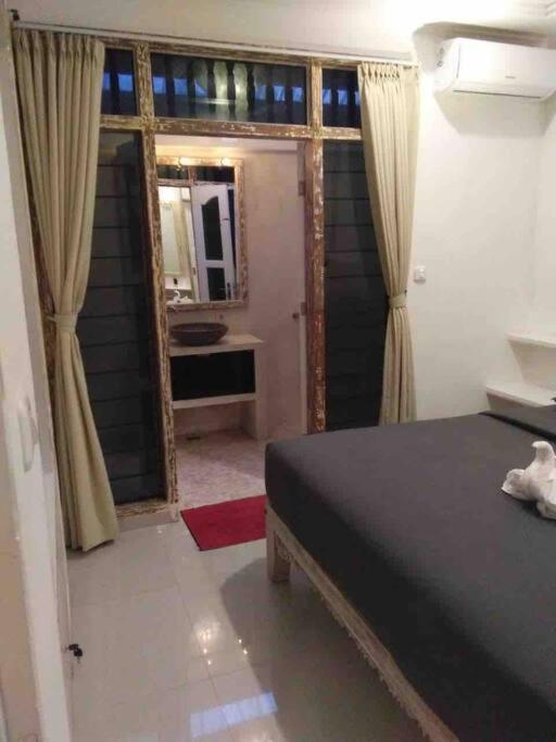 Blue Lagoon 5 Bedrooms Kuta (Bali)