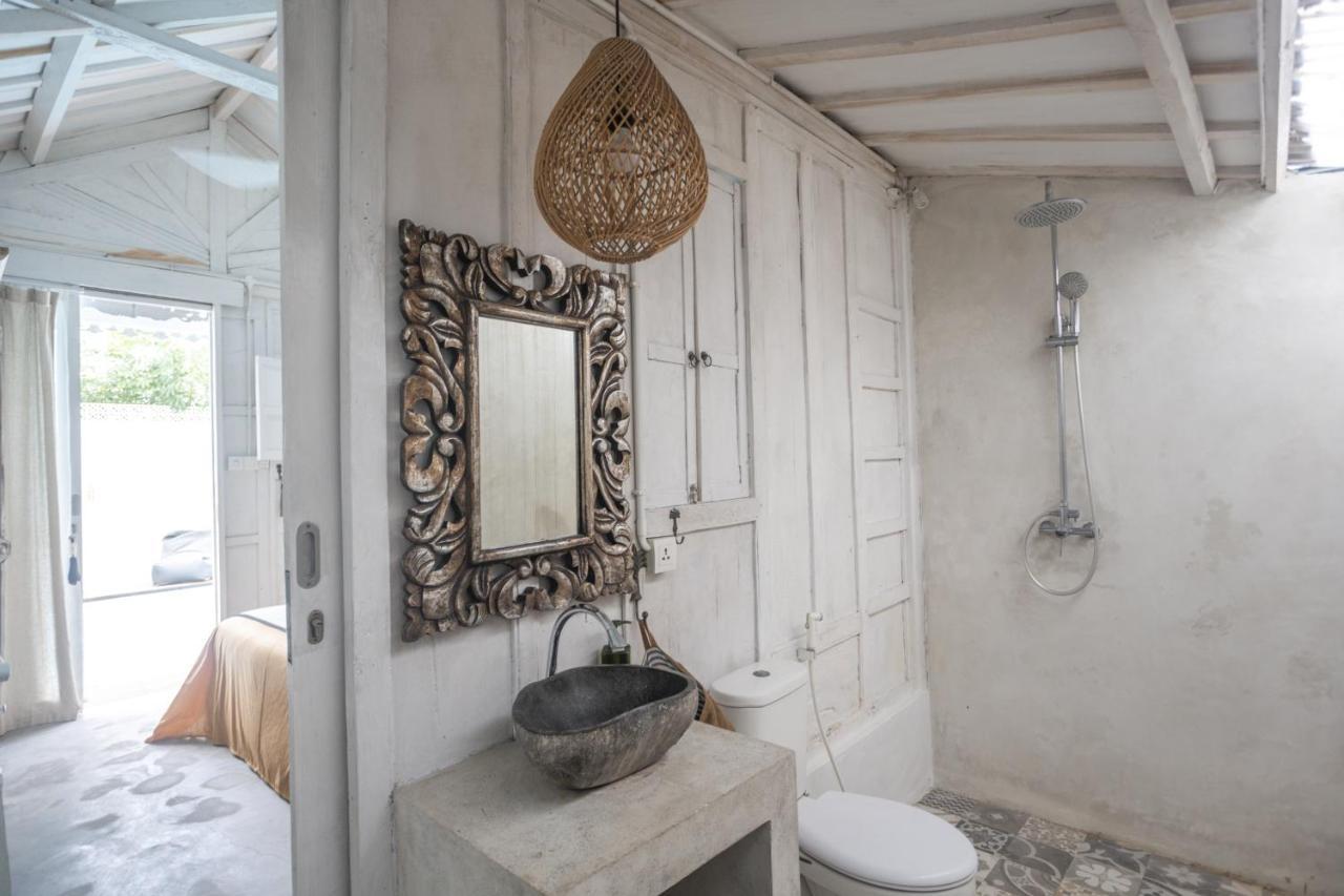 Gypsy Moon Bali Hostel