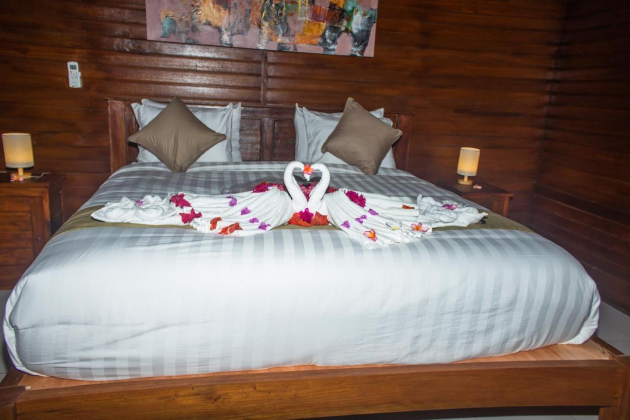 Guest house Kurnia & *