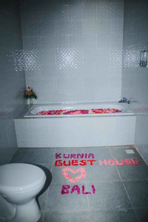 Kurnia & * Toyapakeh