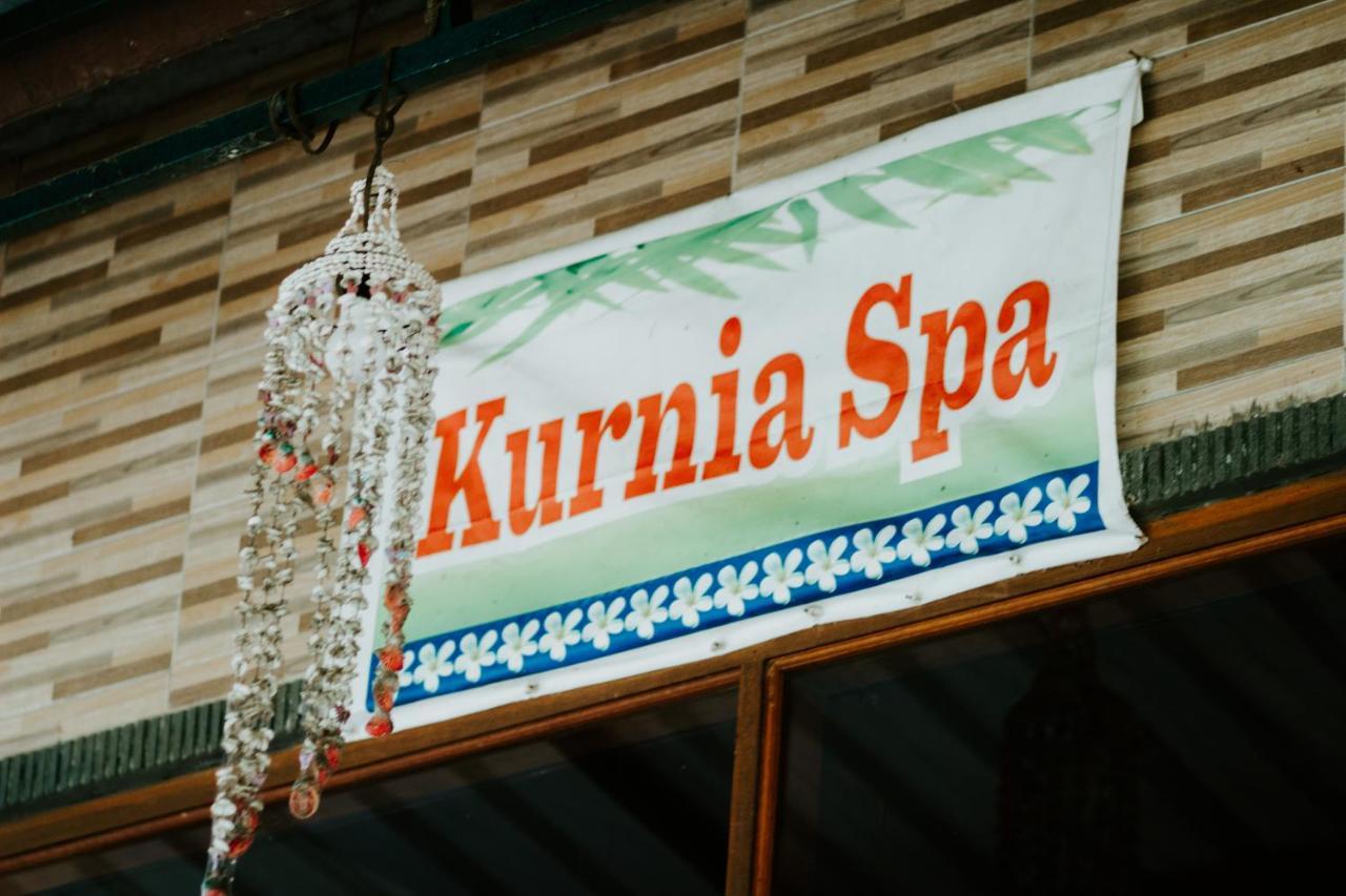Kurnia & * Toyapakeh