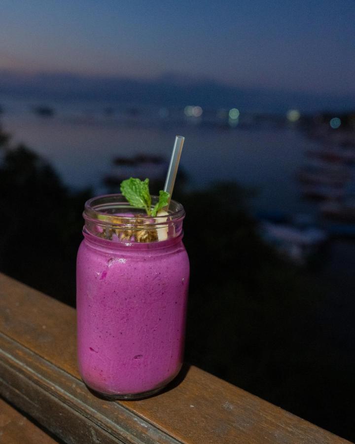 Dava Ocean View Guest house Toyapakeh