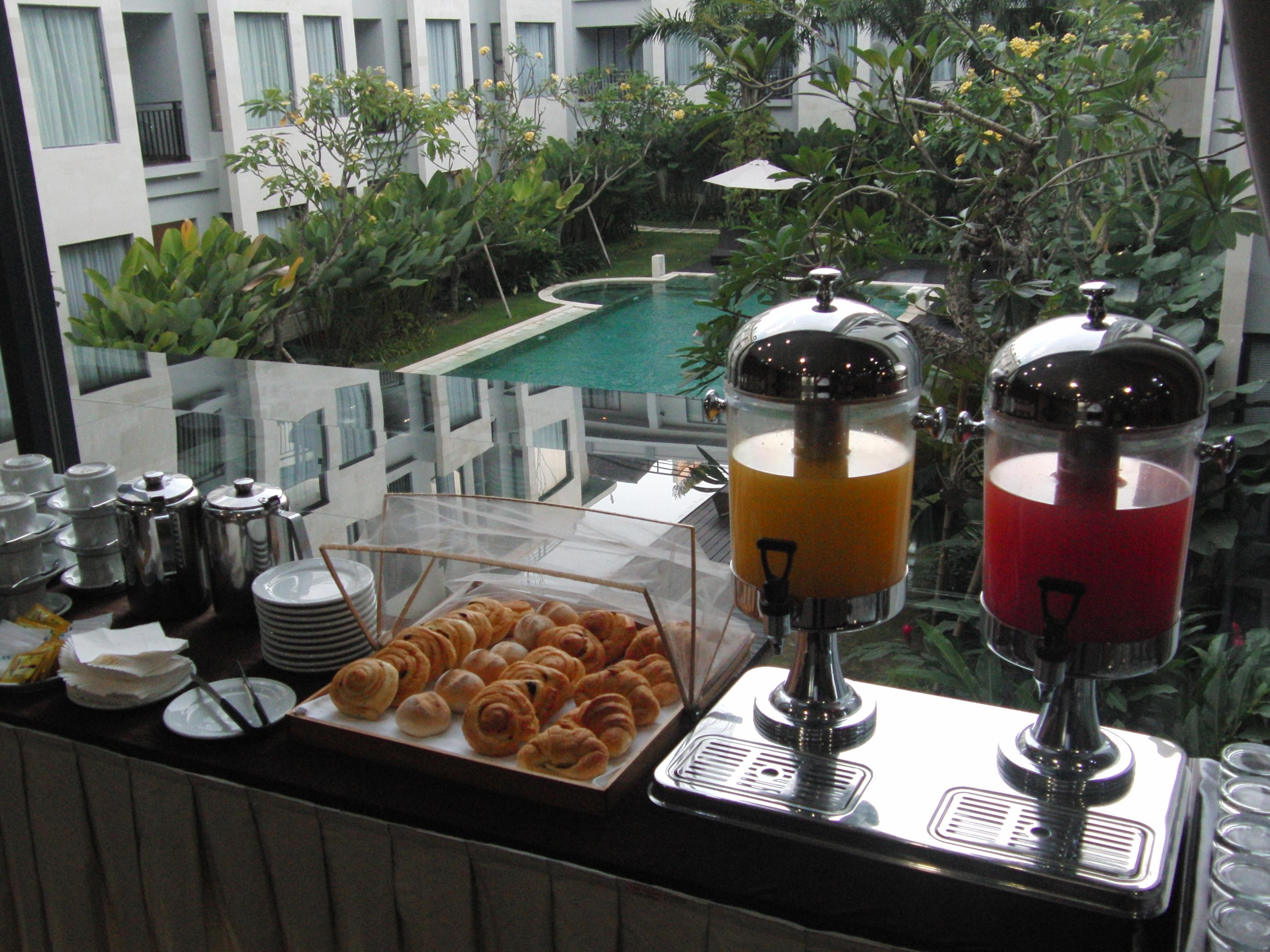 Umalas & Aparthotel 3*