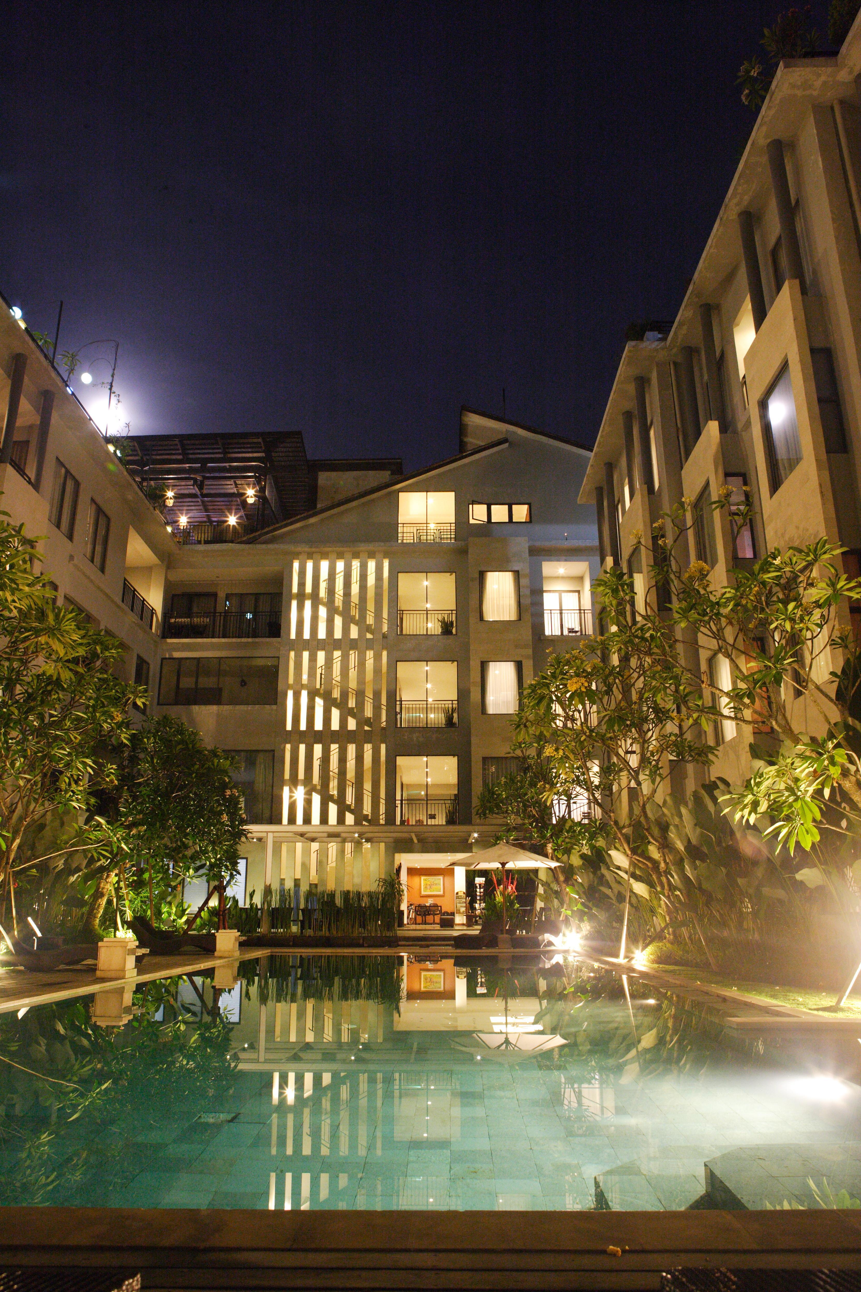 Aparthotel Umalas &
