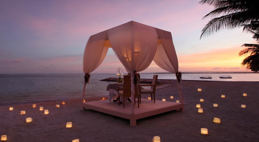 Puri Santrian And Resort 4*