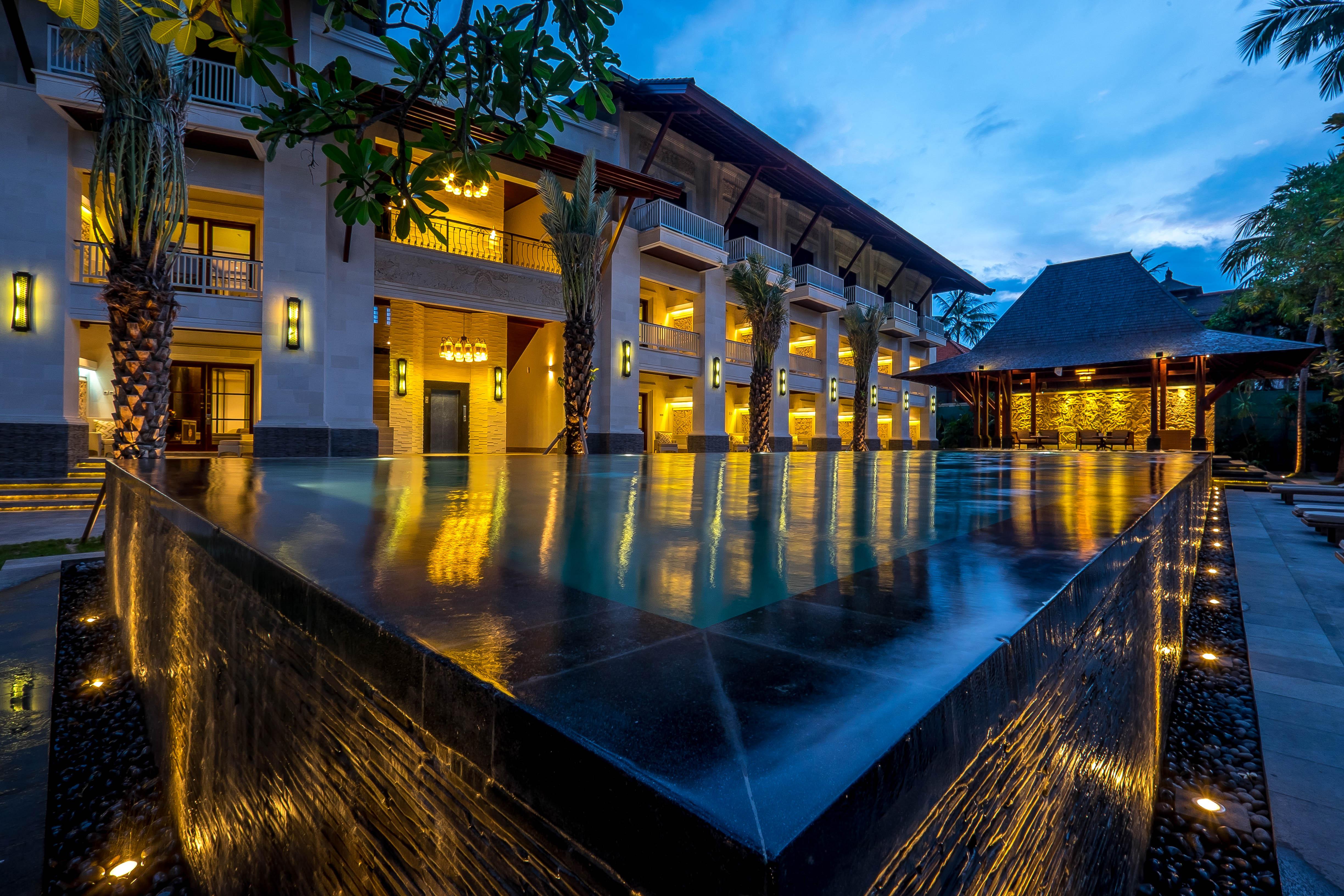 Resort Puri Santrian And 4*