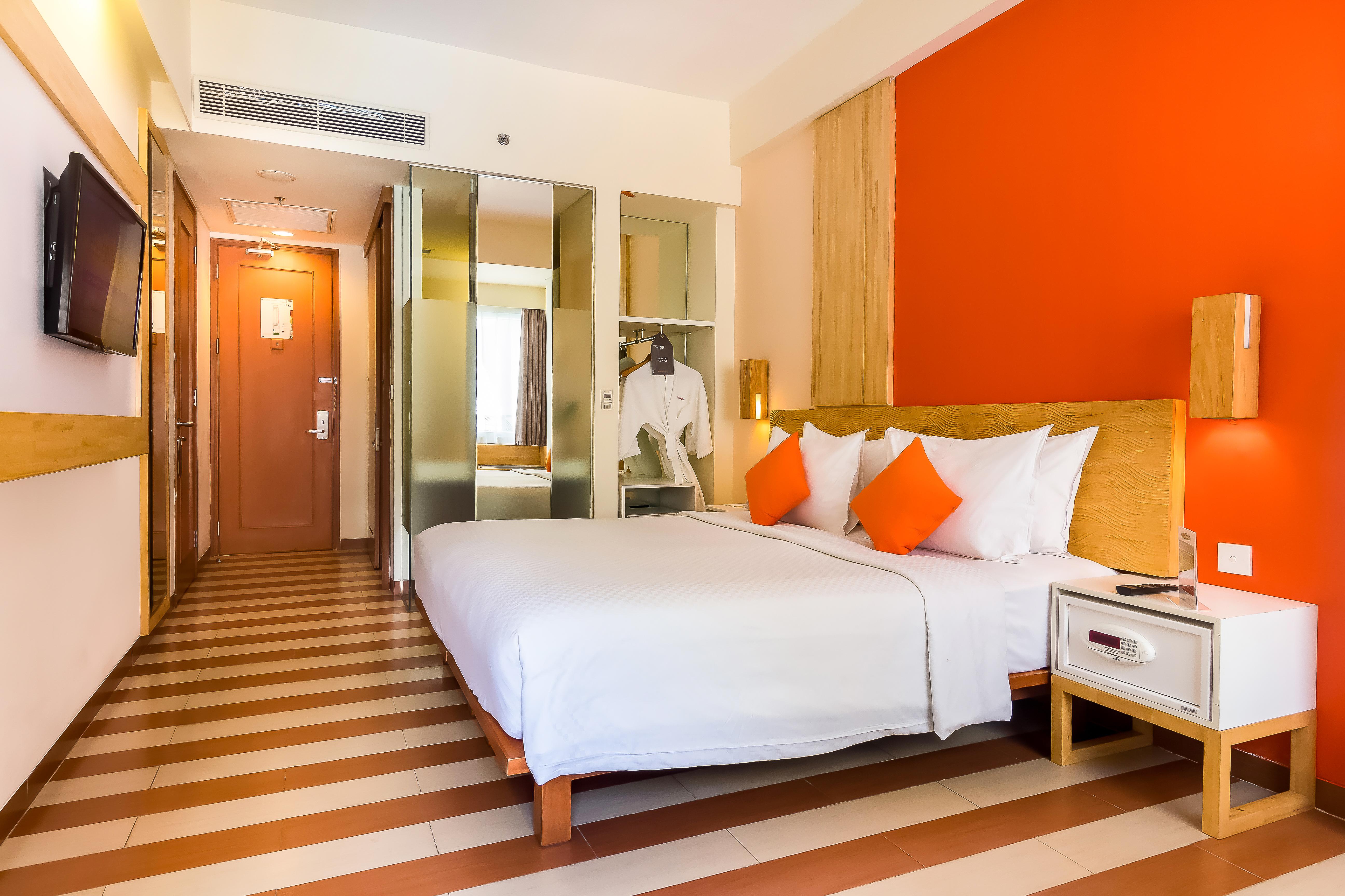 Hotel The One