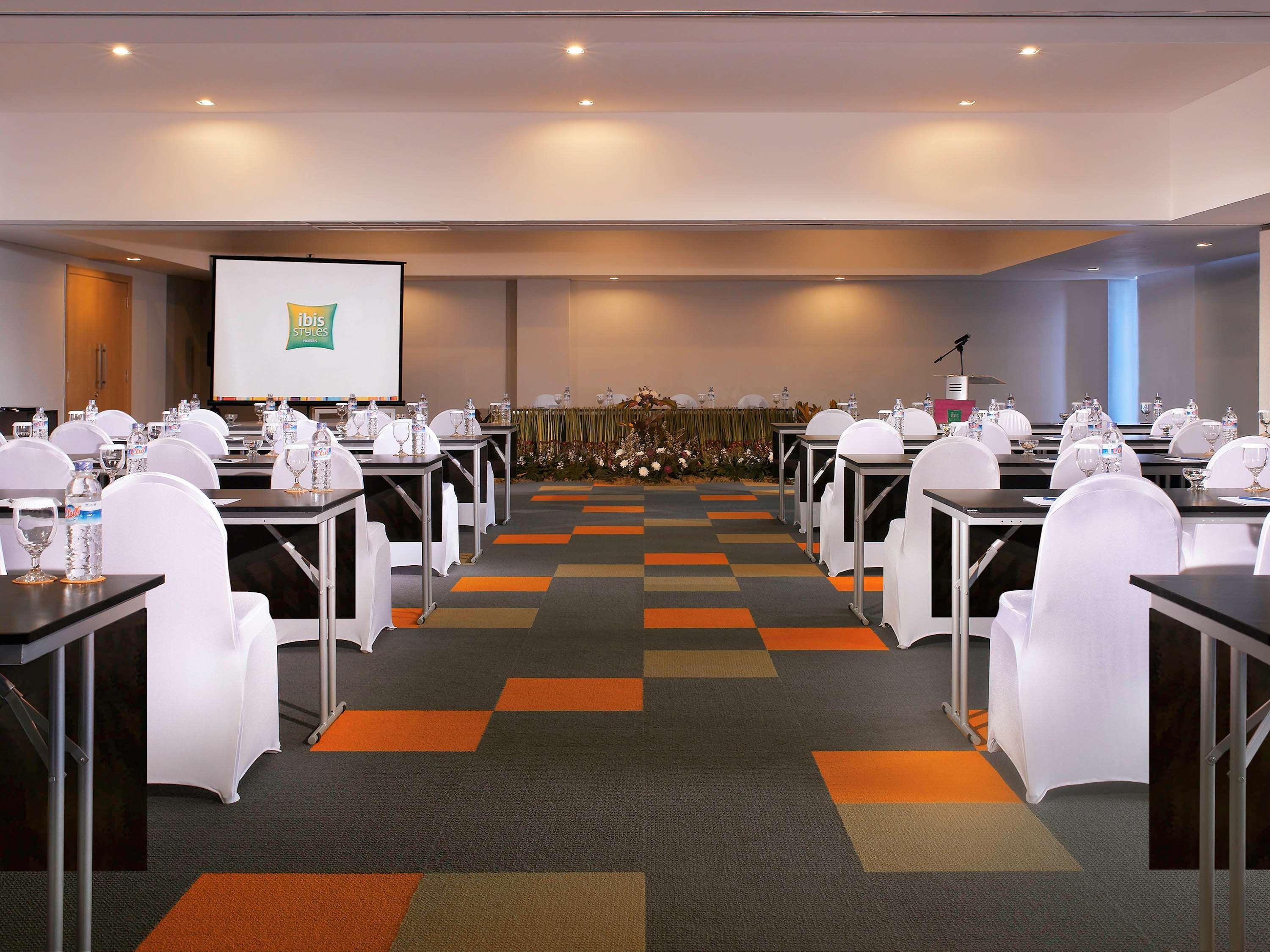 Ibis Styles Bali Benoa Hotel 4*
