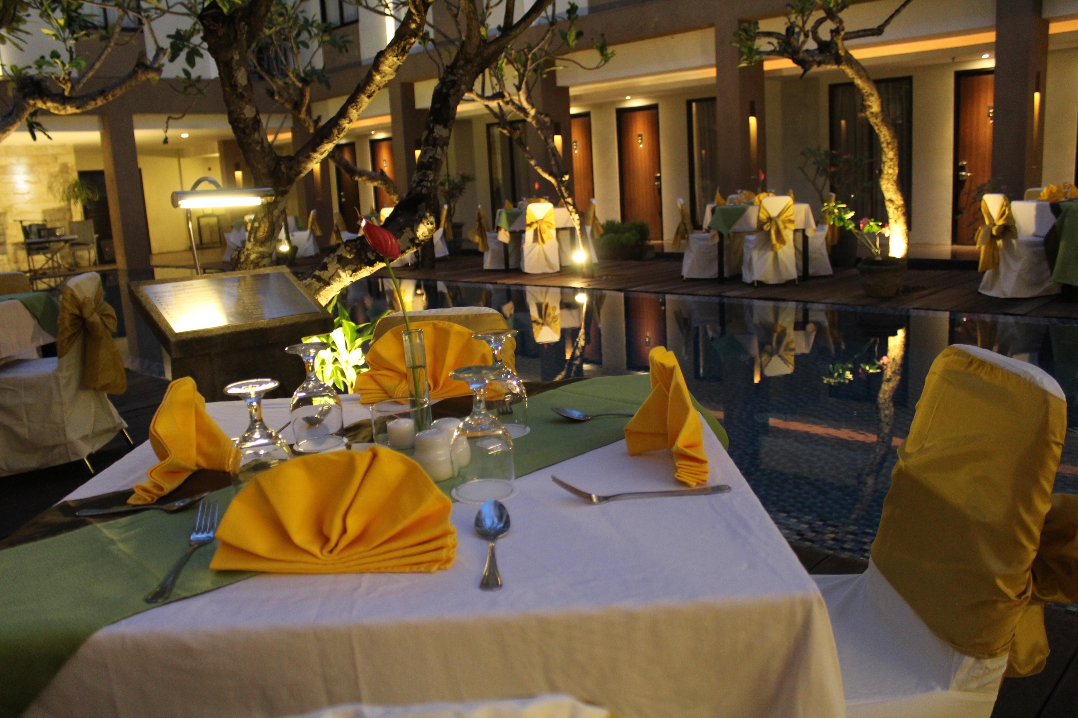Hotel Santika Kuta 3*