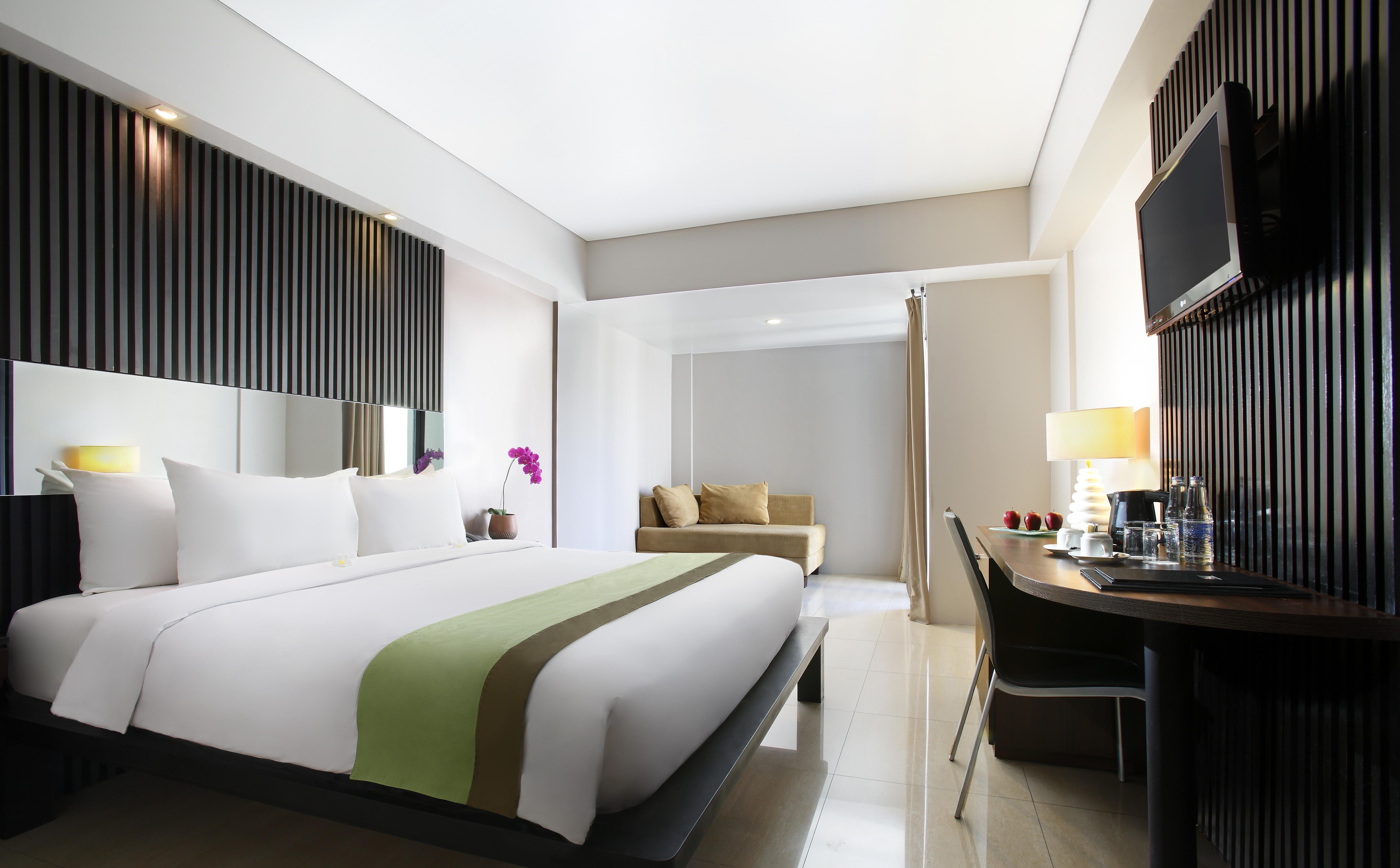 Santika Kuta Hotel 3*