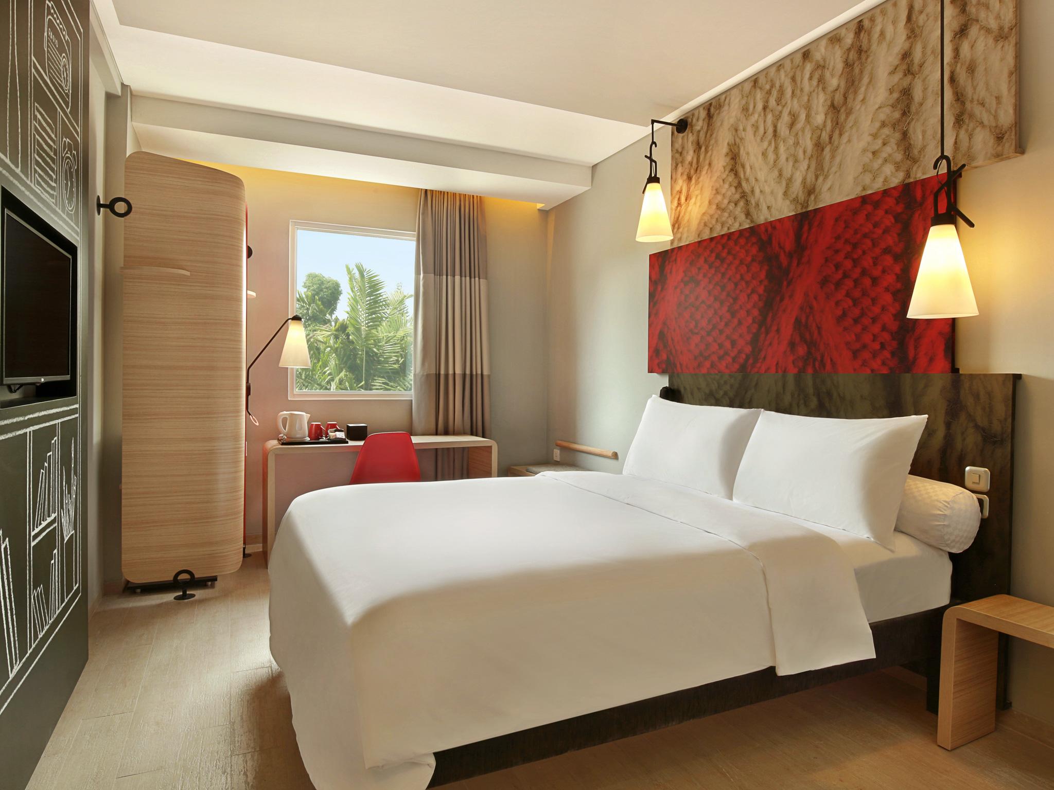 Ibis Bali Street 3*