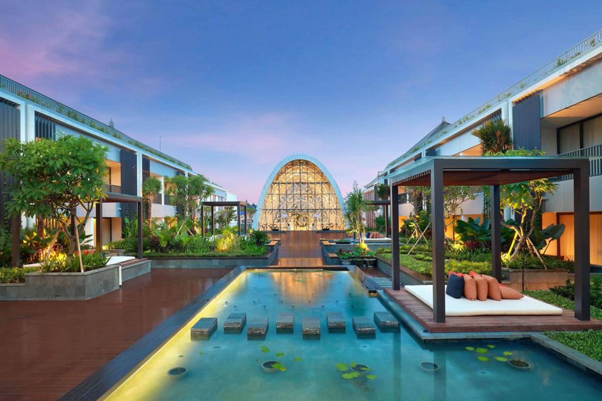 Hotel Aryaduta Bali 5*