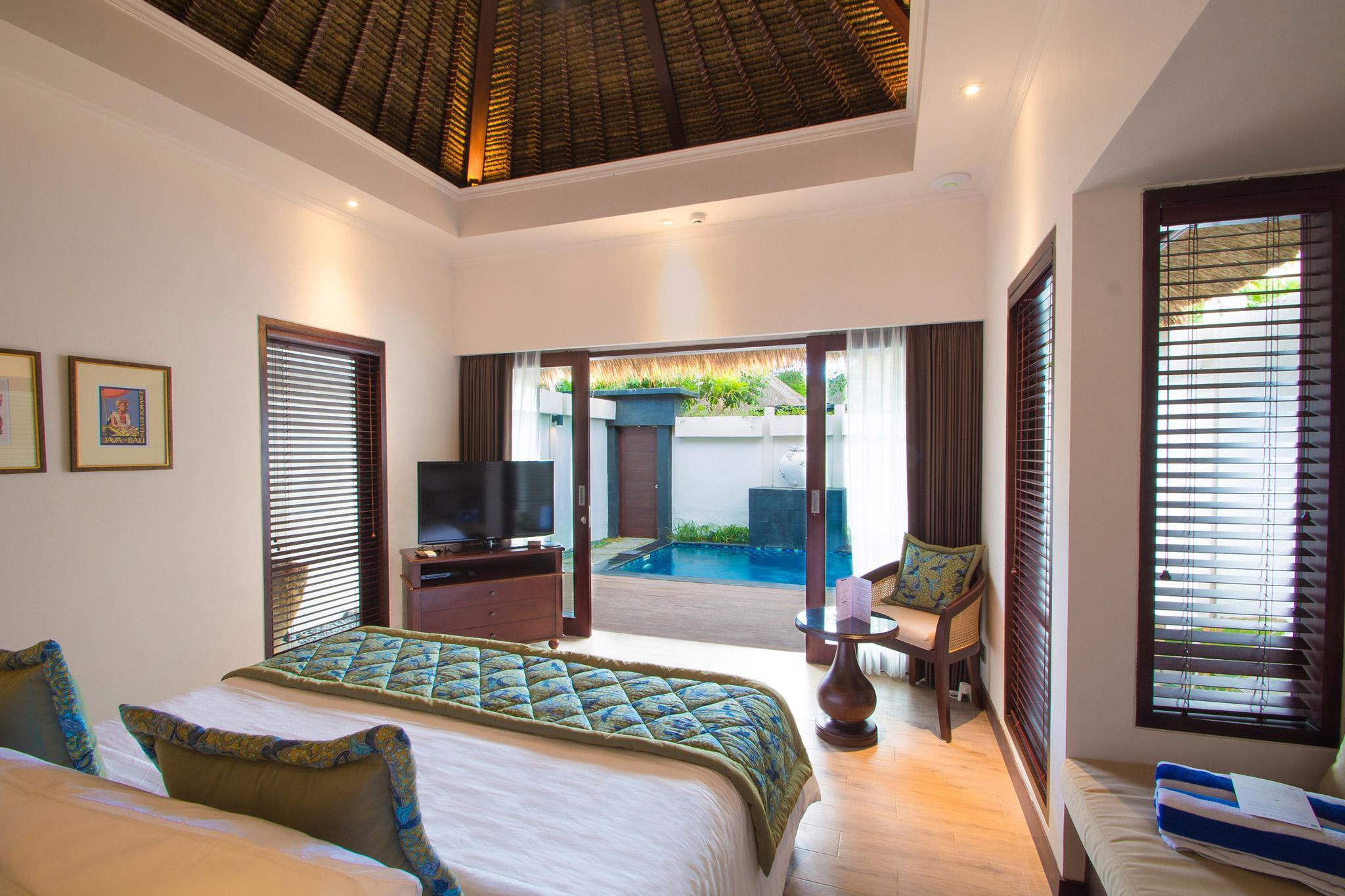Club & Resort
