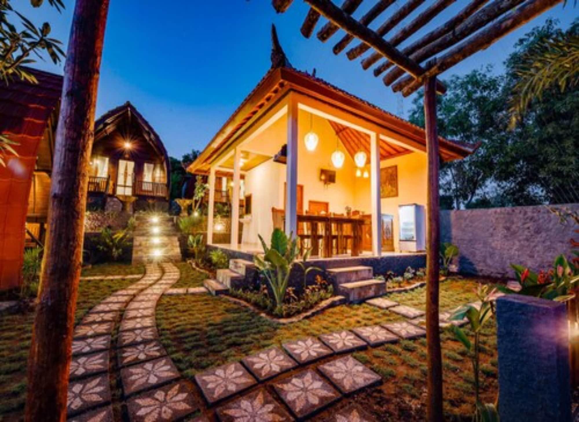 Hotra Hill Holiday park Batununggul