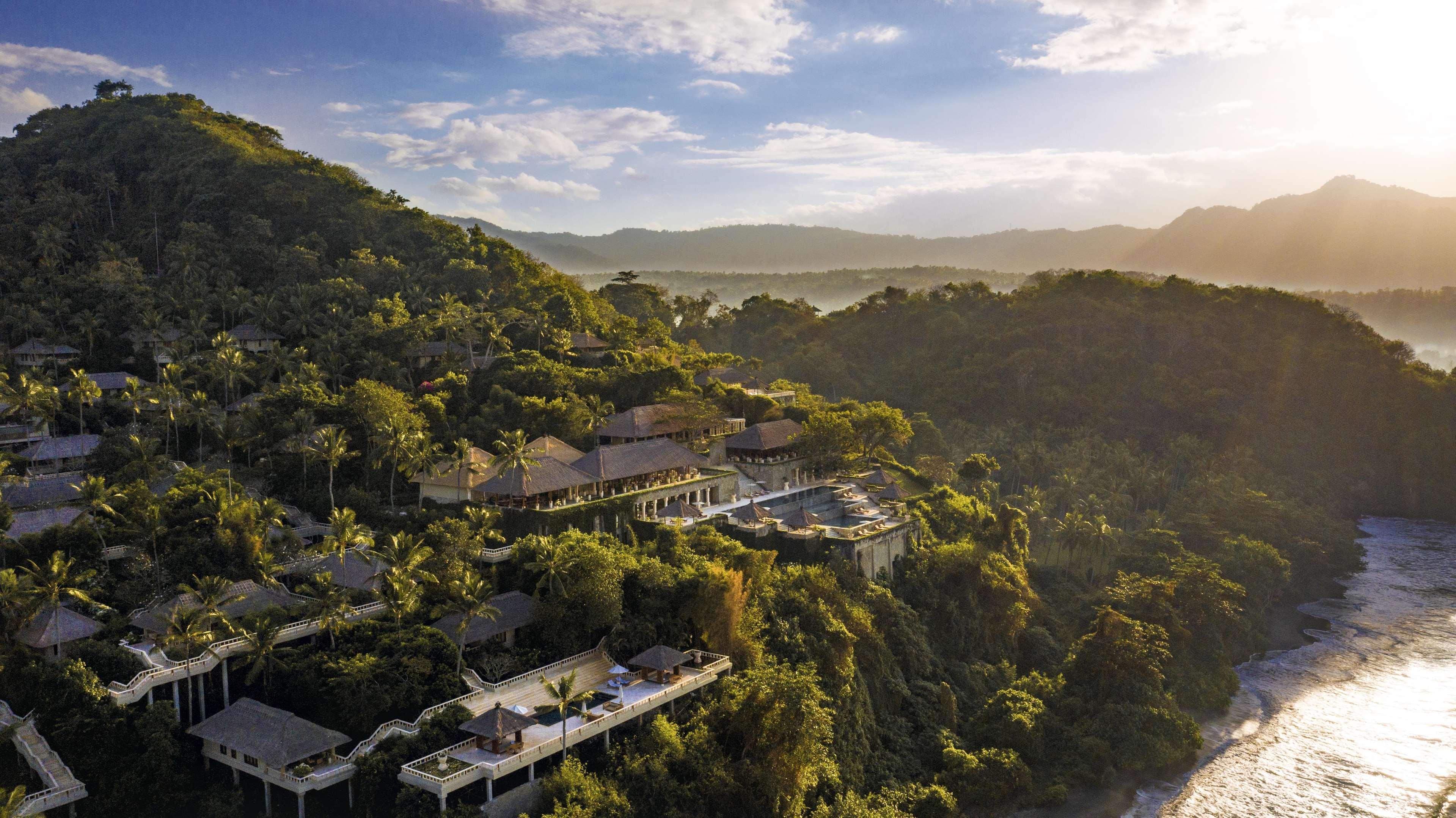 Hotel Amankila 5*