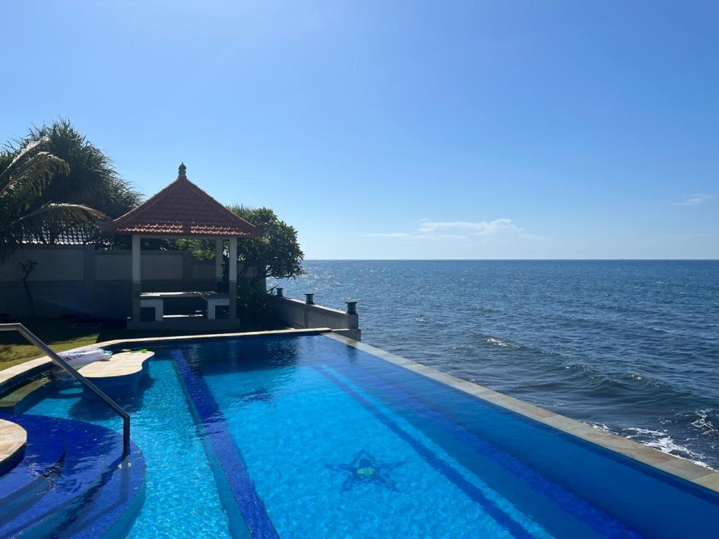 Coco Blu Villa Singaraja (Bali)