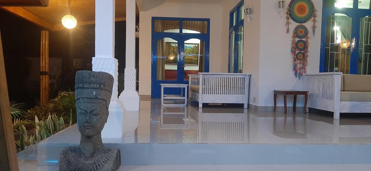 Guest house Cantik 4*